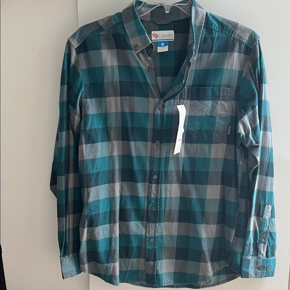 NEW Columbia Sportswear Long Sleeve Men’s Buttondown Flannel Shirt in Medium